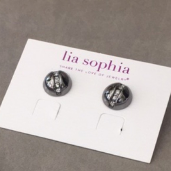 LIA SOPHIA NWT Hematite Kohl earrings w/ crystals